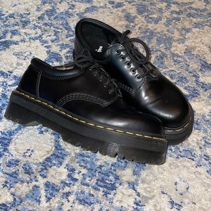 Doc Marten’s 8053 Platform shoes size 9